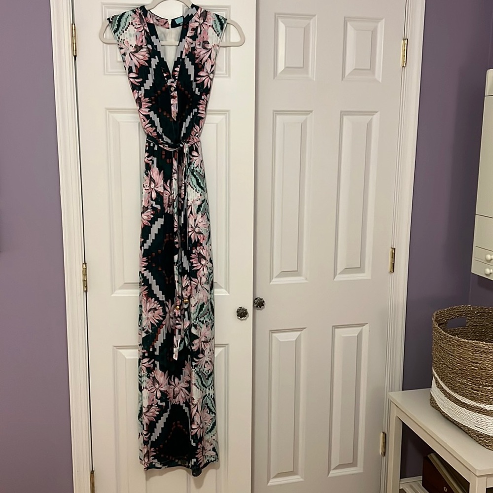Floral Maxi sleeveless dress - Never worn with pockets!